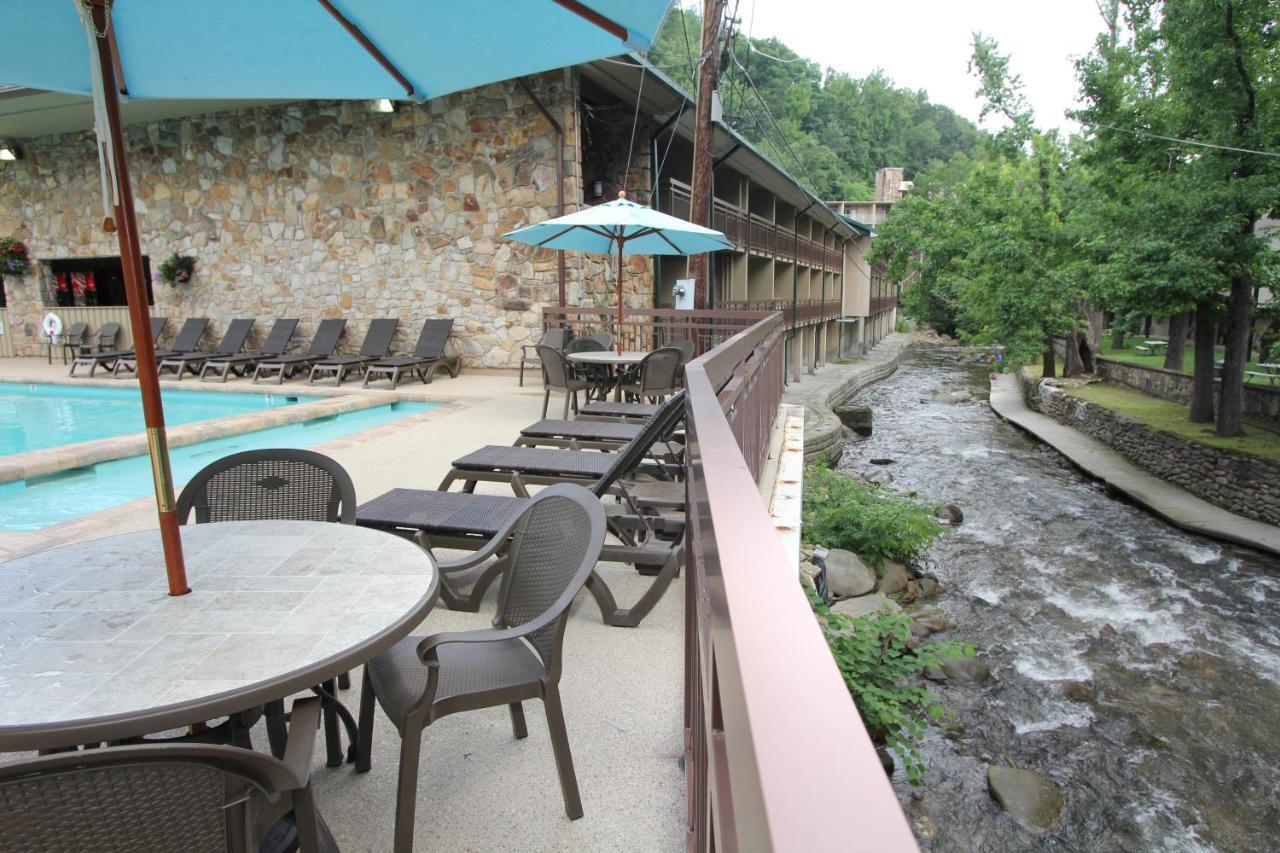 Greystone Lodge On The River Gatlinburg Exterior photo