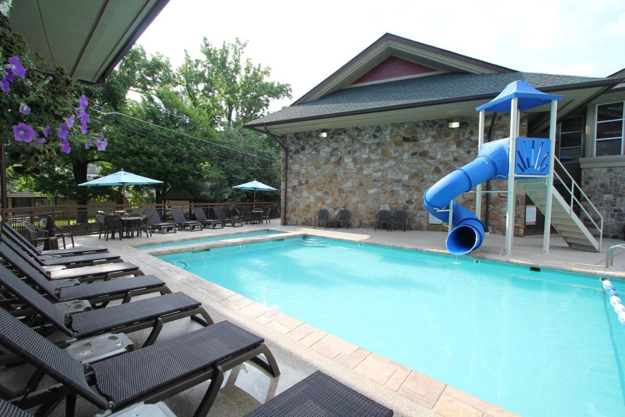 Greystone Lodge On The River Gatlinburg Exterior photo